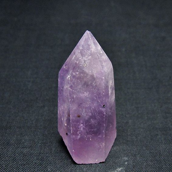 アメジスト 六角柱[t642-6518]