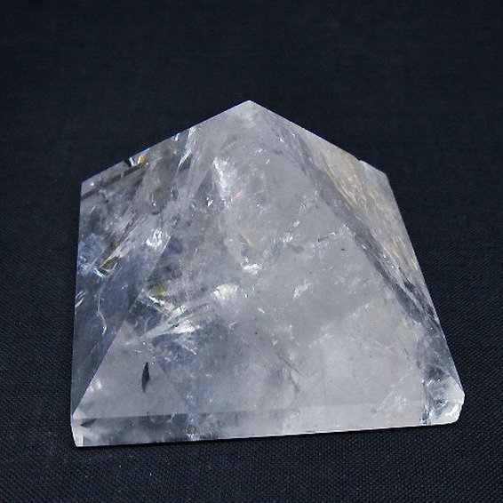 ヒマラヤ水晶ピラミッド[T648-3562]