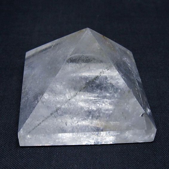 ヒマラヤ水晶ピラミッド[T648-3622]