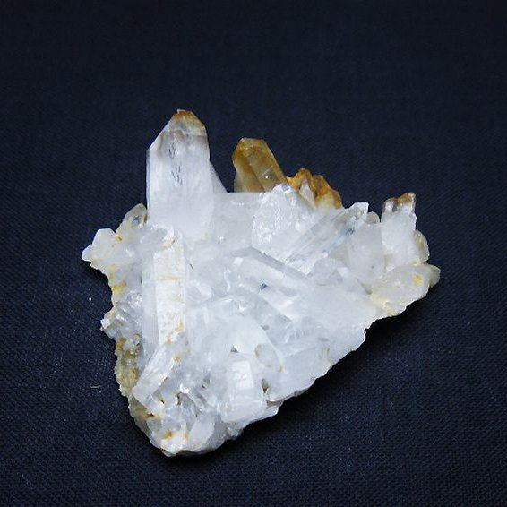 ヒマラヤ水晶クラスター[T661-8903]