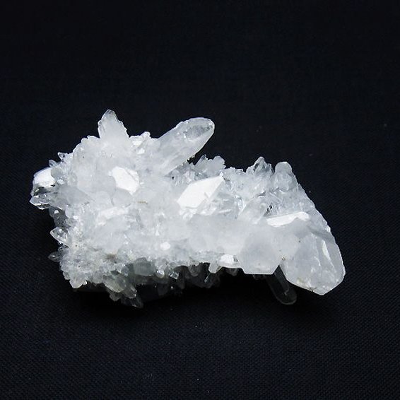 水晶クラスタ―(２０㎝サイズ)値下げしてます ヒマラヤ水晶クラスター [t661-9207]