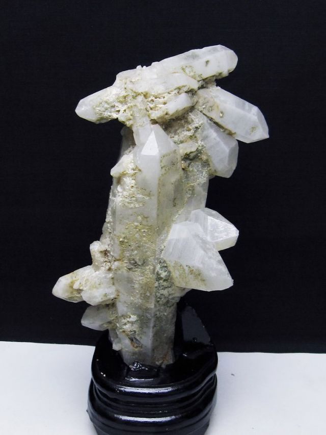 1Kg トルマリン入り ヒマラヤ水晶クラスター[T668-7856]