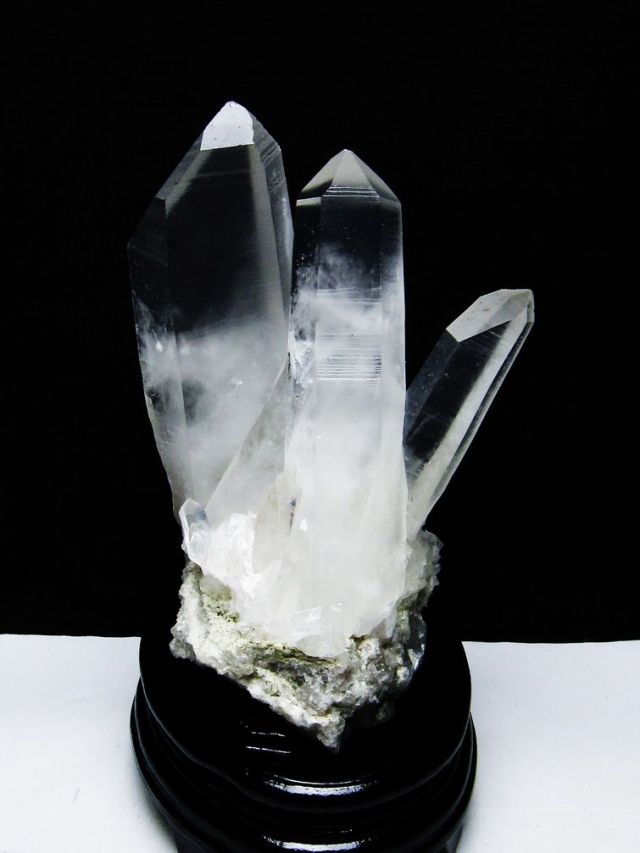 1.9Kg レムリアンシード水晶クラスター [t668-7972]