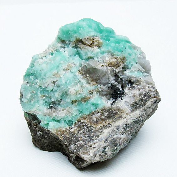 エメラルド 原石[t672-1535] 