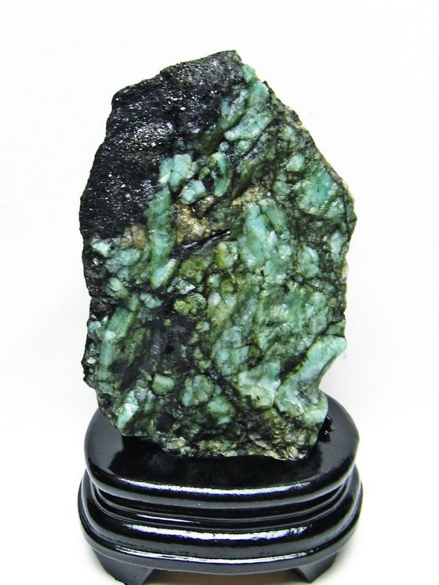 エメラルド 原石 [t672-1552]