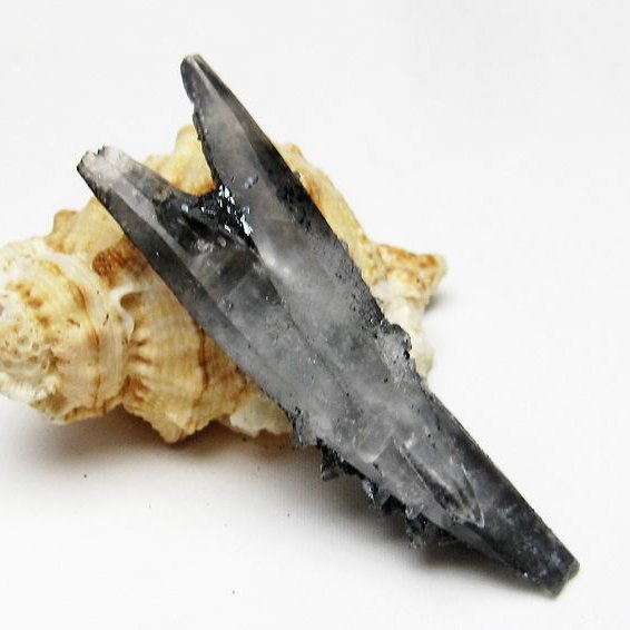 スティブナイトインクォーツ レーザークリスタル アメリカ産 [T679-1253]