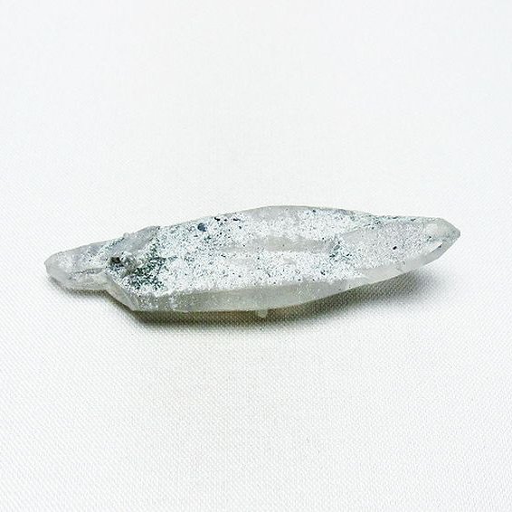 スティブナイトインクォーツ レーザークリスタル アメリカ産 [T679-1331]