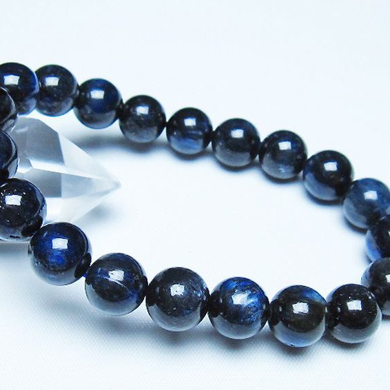 カイヤナイト（藍晶石）「バングル」の商品一覧ページ
