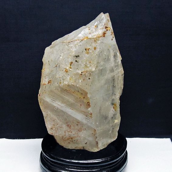 2.9Kg ガーデンルチル入り 水晶 原石[t695-7872]