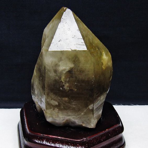 ライトニング水晶原石（ブラジル鉱山） 最大級 44KG ライトニング水晶原石（ブラジル鉱山） 最大級 44KG