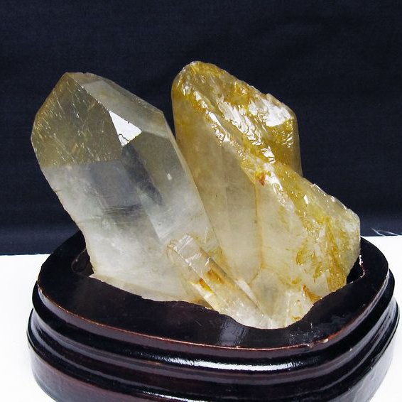 レムリアンシード水晶クラスター[t695-7964]