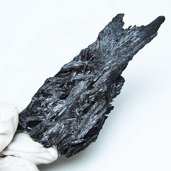 ブラック カイヤナイト 原石[T697-3958]