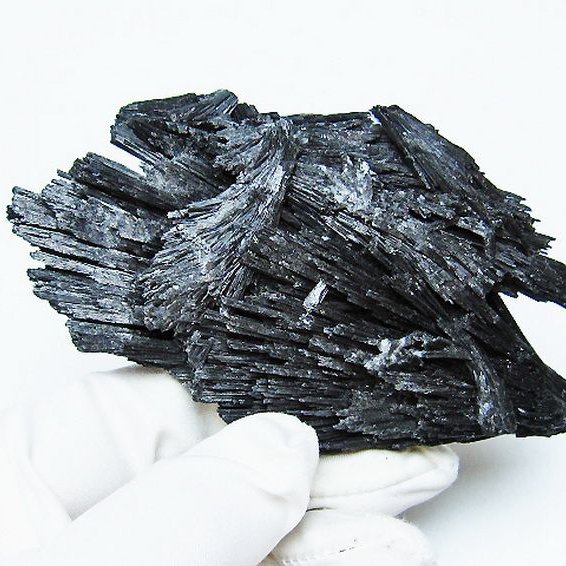 ブラック カイヤナイト 原石[T697-3959]