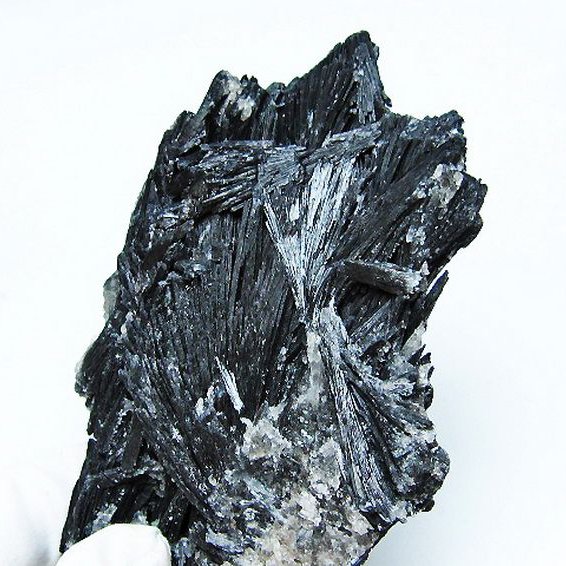 ブラック カイヤナイト 原石[T697-3961]