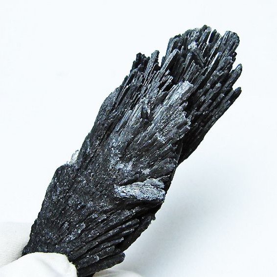 ブラック カイヤナイト 原石[T697-3971]