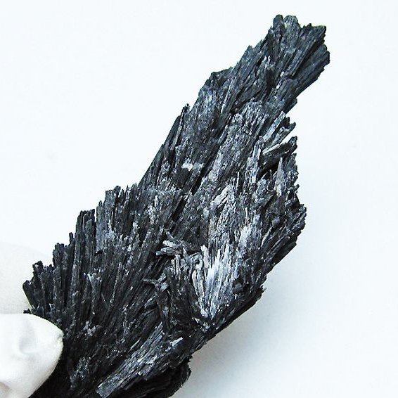 ブラック カイヤナイト 原石[T697-3982]