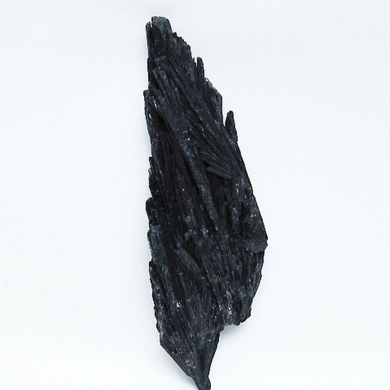 ブラック カイヤナイト 原石 [t697-4174]