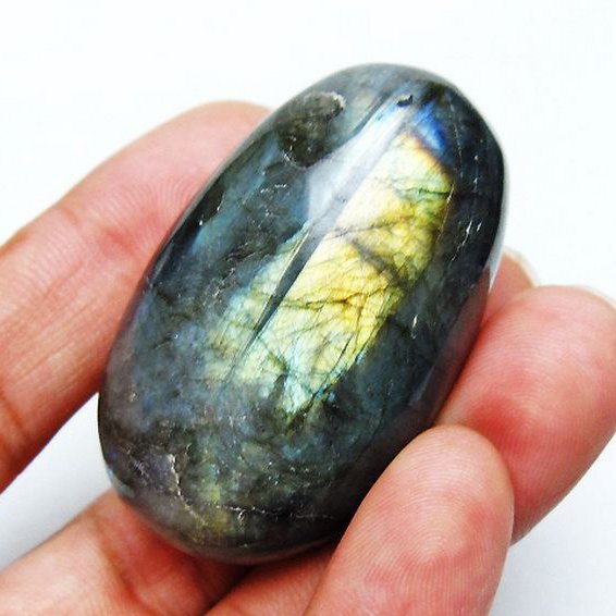 ラブラドライト 原石 [t703-4723]