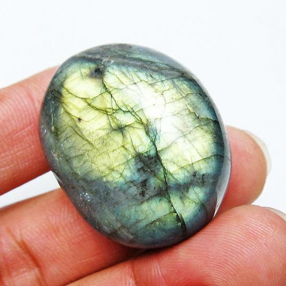 ラブラドライト 原石 [t703-4764]