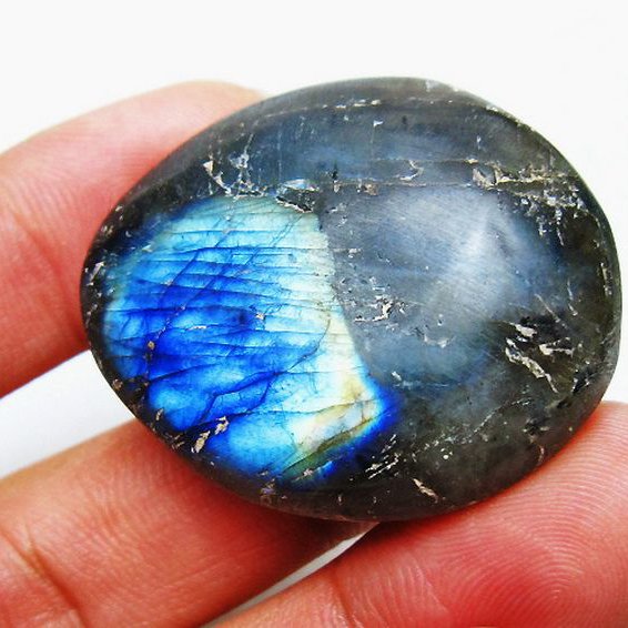 ラブラドライト 原石 [t703-4767]