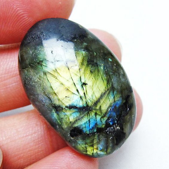 ラブラドライト 原石 [t703-5062]