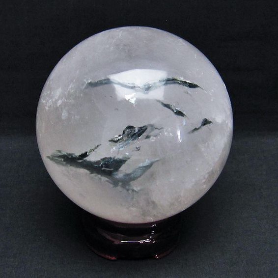 1.3Kg ガーデン水晶 丸玉 100mm [t718-2552]