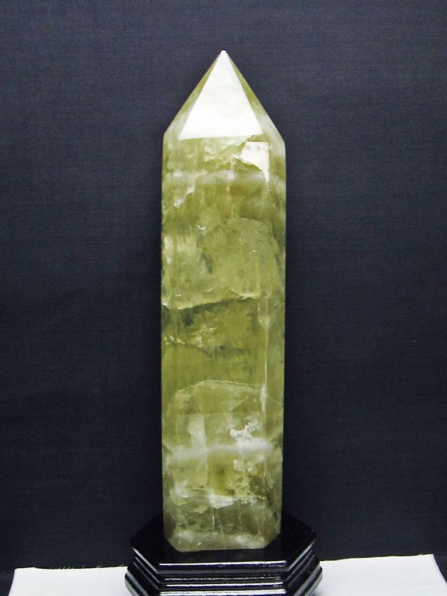 2.7Kg シトリン水晶 六角柱[T719-4520]