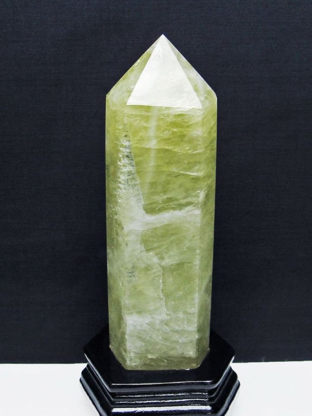 1.5Kg シトリン水晶 六角柱 [t719-5108]