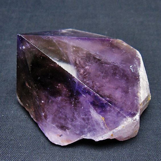 アメジスト 六角柱[T720-1237]