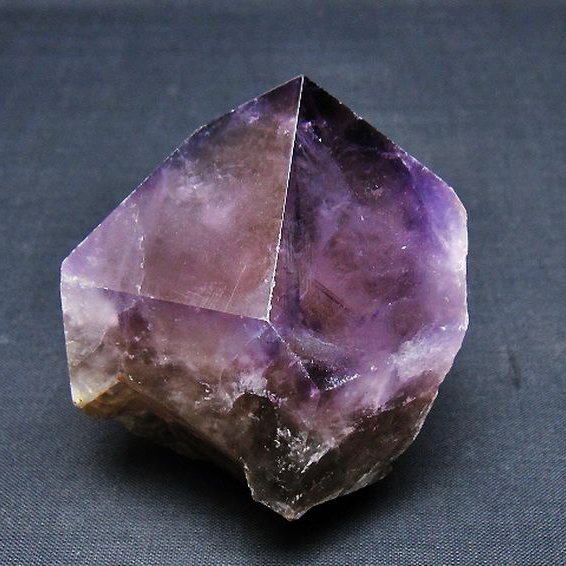 美品！アメジストクラスター六角柱 theory xyz アメジスト ポイント (紫水晶) 六角柱 特大 : theory