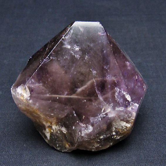 アメジスト 六角柱[T720-1261]