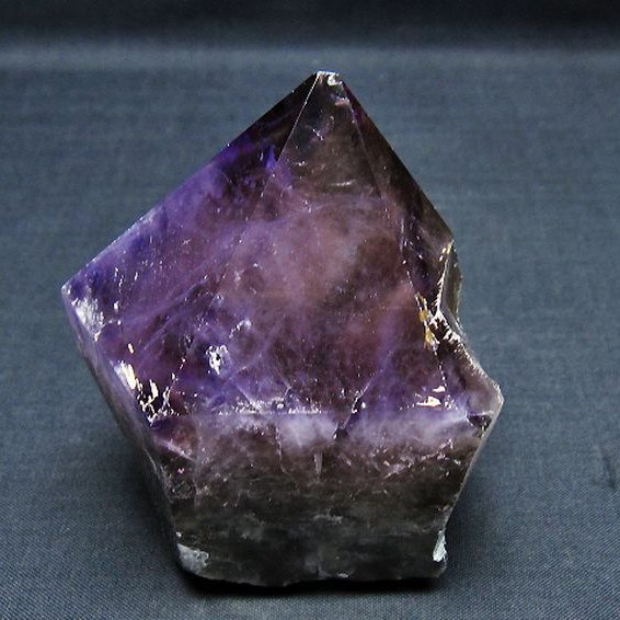 美品！アメジストクラスター六角柱 アメジスト 六角柱 [t720-1354]