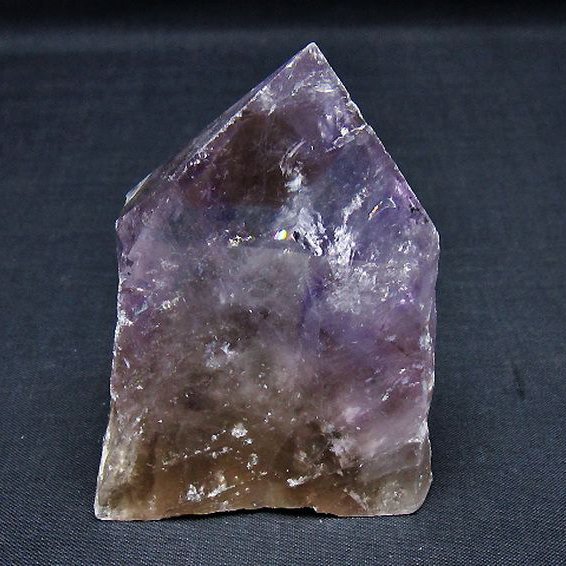 アメジスト 六角柱[T720-1386]