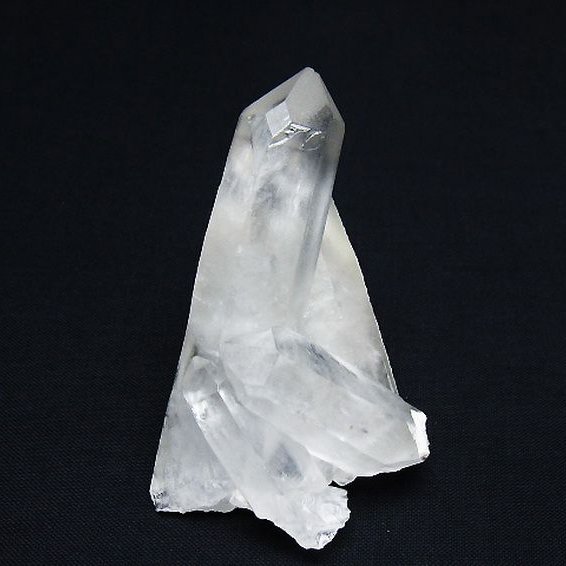 レムリアンシード水晶クラスター　透明度高　束になった水晶の貫入ポイント　虹 レムリアンシード水晶クラスター 透明度高 束になった水晶の貫入