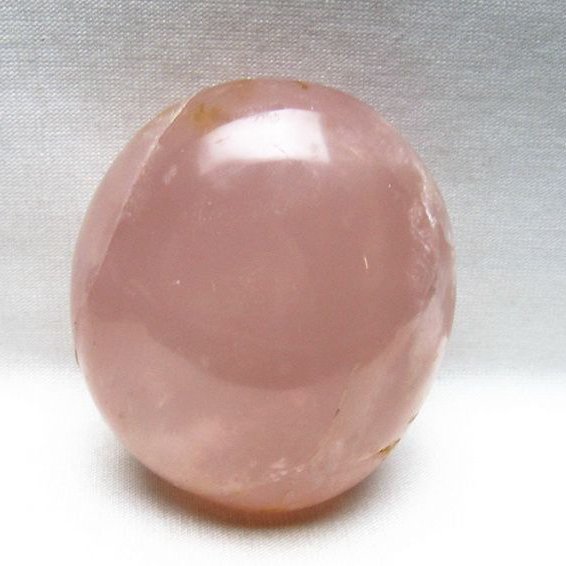 ローズクォーツ 原石 [t723-1911]