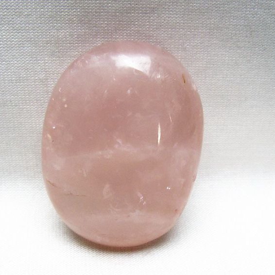 ローズクォーツ 原石 [t723-1975]