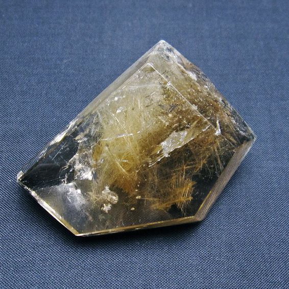 天然石タイチンルチルクォーツ共生アメジストの原石　置物　鉱物NO.062913 天然石タイチンルチルクォーツ共生アメジストの原石 置物 鉱物NO