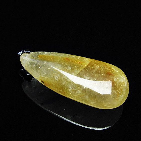 ゴールドタイチンルチルクォーツ ペンダント [T741-1640]