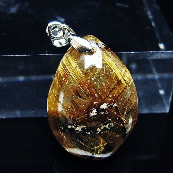 ゴールドタイチンルチル ペンダント [T741-2081]