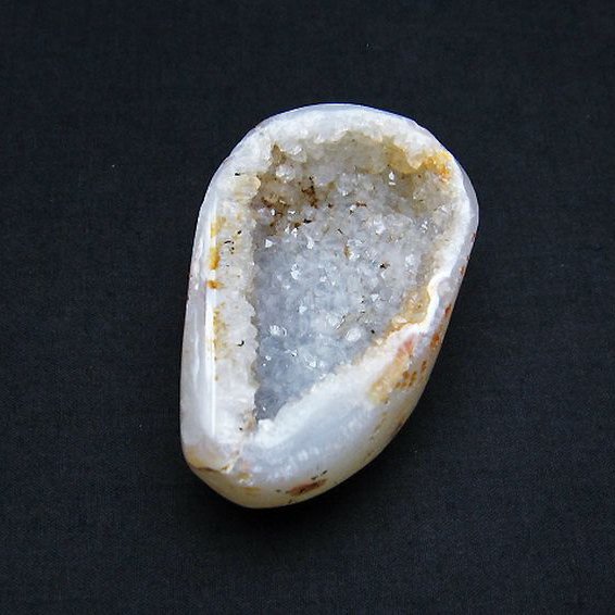 ウルグアイ産  アゲート水晶ドーム[T757-1704]