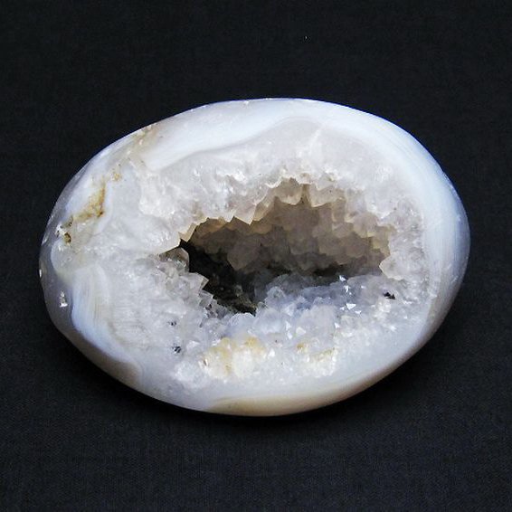 ウルグアイ産  アゲート水晶ドーム[T757-1711]