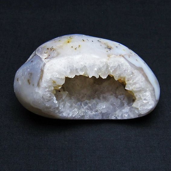 ウルグアイ産  アゲート水晶ドーム[T757-1715]