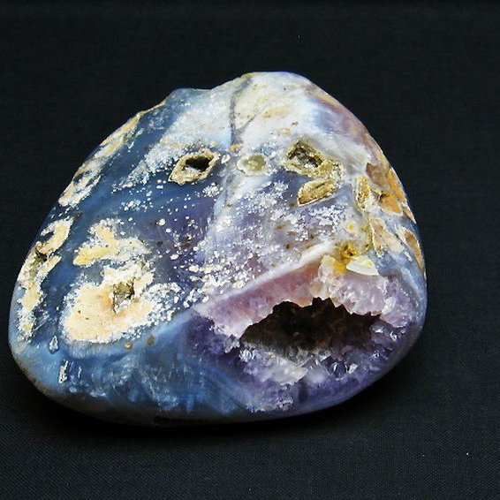 ウルグアイ産 アゲート水晶ドーム[T757-1741]