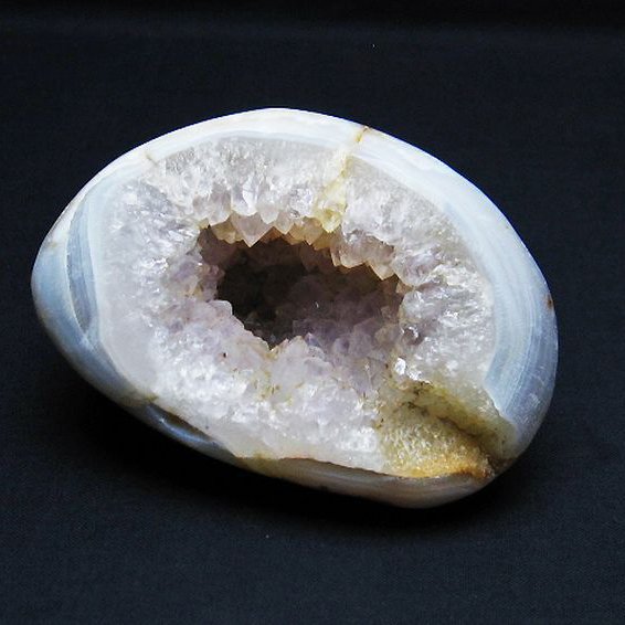 ウルグアイ産 アゲート水晶ドーム[T757-1763]