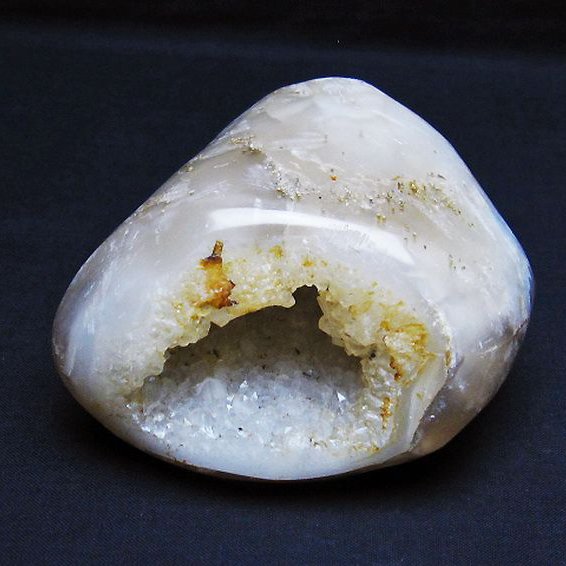 ウルグアイ産  アゲート水晶ドーム[T757-1789]