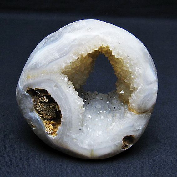 ウルグアイ産  アゲート水晶ドーム[T757-1792]