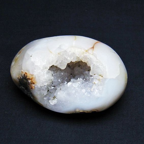 ウルグアイ産  アゲート水晶ドーム[T757-1794]