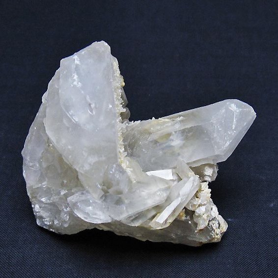 針水晶クラスター 四川 針状 水晶 クラスター 幅約107mm 重さ357.5g 超人気針状