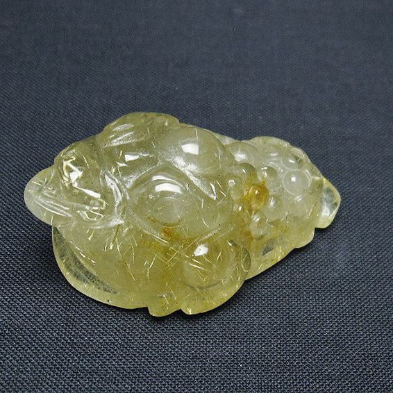 ゴールドタイチンルチル金蟾 置物 [t801-568]