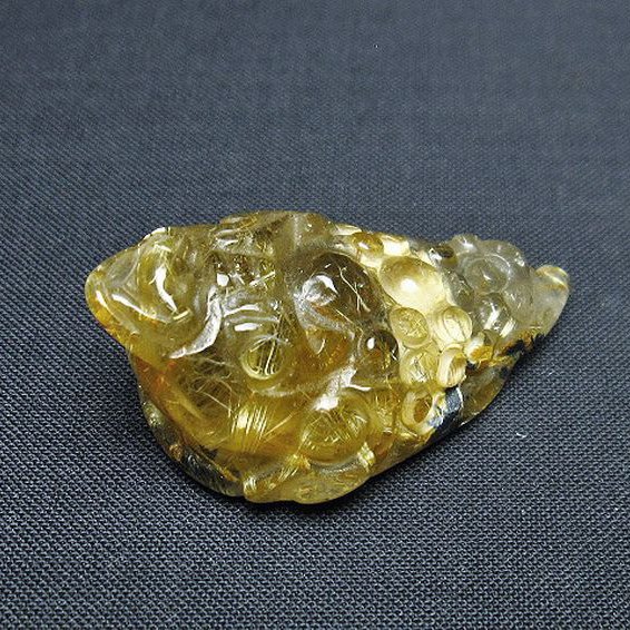 ゴールドタイチンルチル金蟾 置物 [t801-599]